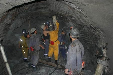 巴林左工程爆破中的危险因素分析以及应对工程爆破危险的措施